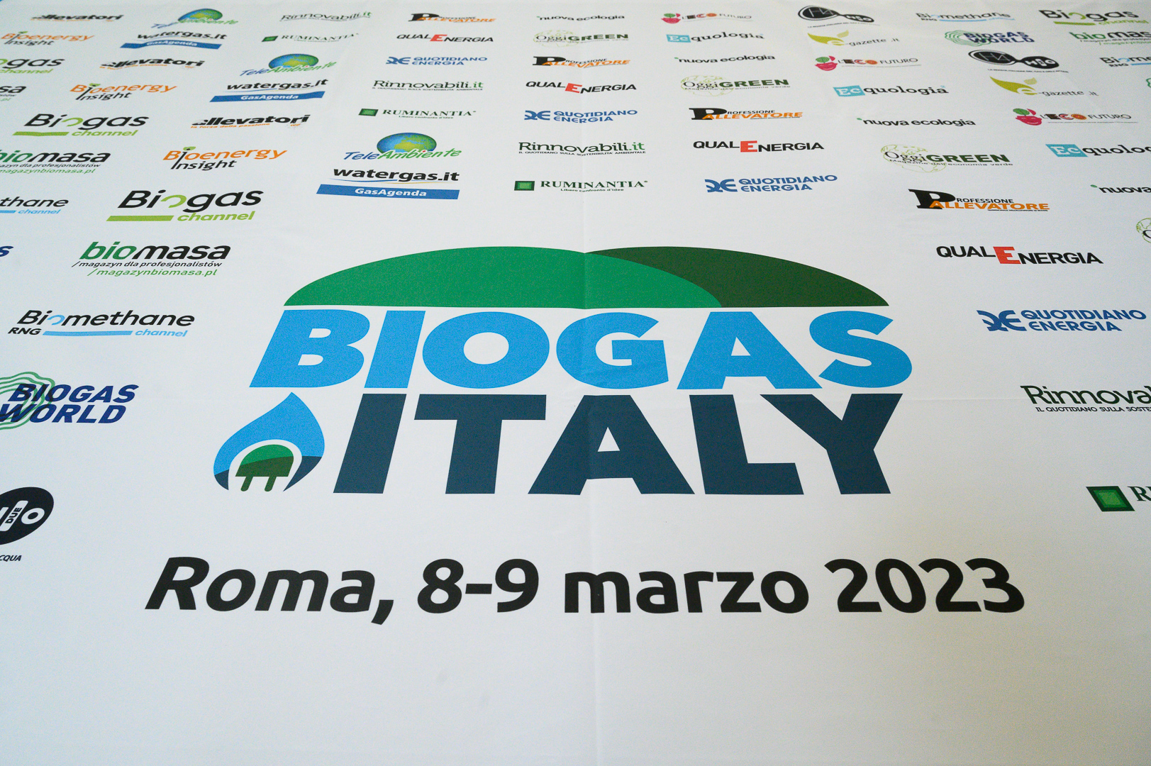 0094_NZ6IIMDA6617_back-drop_Biogas Italy